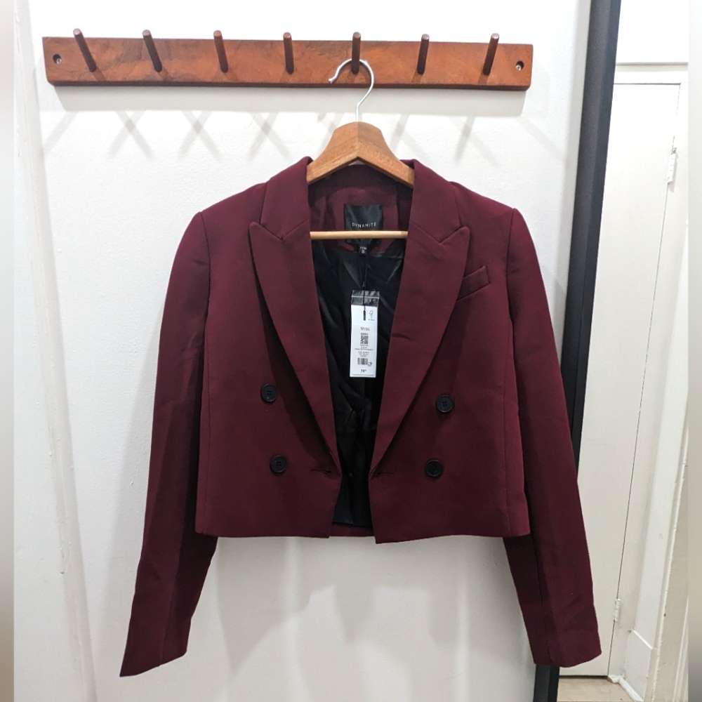 Dynamite Cropped Blazer